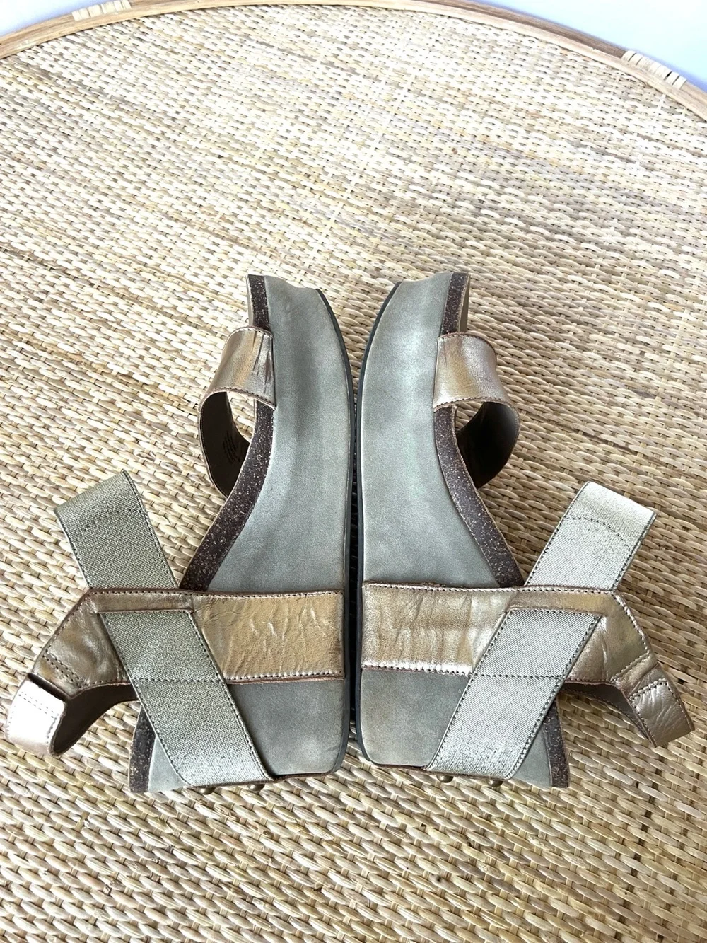 OTBT Bushnell wedge sandal metallic bronze platform sole leather/textile upper 9